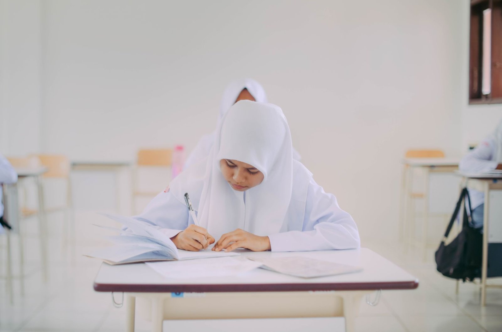 Panduan belajar Virtual Assistant lengkap untuk pemula, tips, tools, dan strategi sukses kerja remote